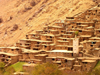 Morocco / Maroc - Ikkiss (Marrakesh Tensift-Al Haouz region): building on the slopes - photo by J.Kaman