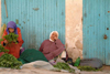 Morocco / Maroc - Chefchaouen / Chef / Chaouen: mint sellers, cannabis or kif sold elsewhere - herbs - Marijuana Country - photo by J.Banks