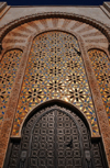 Casablanca, Morocco: Hassan II mosque - gate and golden mosaics - Mauresque architecture - photo by M.Torres