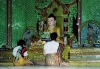 Myanmar / Burma - Mount Popa: praying (photo by J.Kaman)