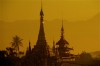 Myanmar / Burma - Nyaungshwe:pagoda at dawn (photo by J.Kaman)