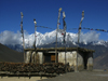 Khingar, Mustang District, Dhawalagiri Zone, Nepal: house with prayer flags - tarcho - Annapurna Circuit - photo by M.Samper