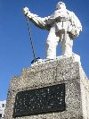 New Zealand - South island: Christchurch / CHC - statue of Robert Falcon Scott - South Pole explorer (photographer Lars Gewalli)