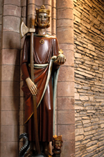 Orkney island - Kirkwall - St Magnus Cathedral - statue of St Olaf - photo by Carlton McEachern
