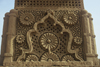 Pakistan - Chaukundi Tombs / Jokundee, Sindh: grave engraving - rosettes - Islamic art - photo by R.Zafar