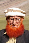 Pakistan - Shandur Pass - Chitral District, North-West Frontier Province: Pakistani man with hat and beard - photo by R.Zafar
