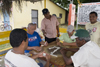 Anton, Cocle province, Panama: group of men playing dominoes at 'Esquina del Domino' - photo by H.Olarte