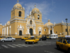 Trujillo, La Libertad region, Peru: traffic and the Cathedral - Plaza de Armas - photo by D.Smith