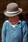 Cuzco region, Peru: Quechua girl with hat - photo by J.Fekete