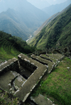 Huiay Huayna, Cuzco region, Peru: the Ritual Baths, a few hours from Machu Picchu - terraces - Inca Trail - photo by C.Lovell