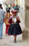 Cuzco, Peru: old lady with Quechua hat - photo by M.Bergsma