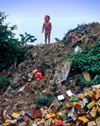 Manila city, Philippines - toddler and garbage - Slums and shanty towns - photo by B.Henry