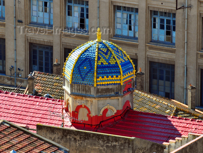 algeria337: Algeria / Algérie - Béjaïa / Bougie / Bgayet - Kabylie: dome of the synagogue, red roofs and Lycée Ibn Sina | dôme de la synagogue, toits rouges et Lycée Ibn Sina - photo by M.Torres - (c) Travel-Images.com - Stock Photography agency - Image Bank