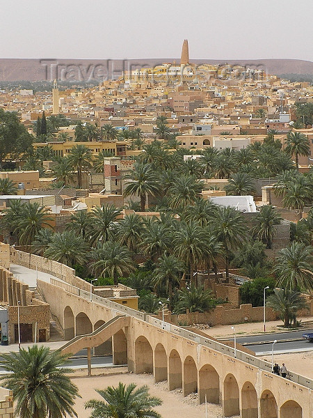 algeria85: Algeria / Algerie - M'zab - Ghardaïa wilaya: Ghardaia - aqueduct - photo by J.Kaman - aqueduc - (c) Travel-Images.com - Stock Photography agency - Image Bank