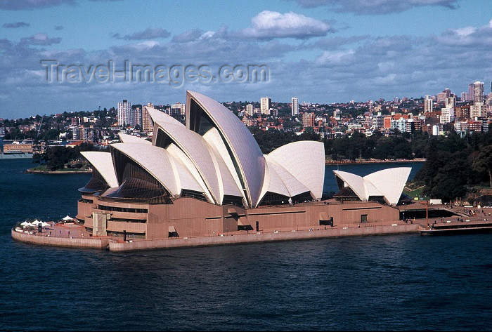 australia124: Australia - Sydney (NSW): the Opera House - from the Harbour bridge (photo by  Picture Tasmania/Steve Lovegrove) - (c) Travel-Images.com - Stock Photography agency - Image Bank