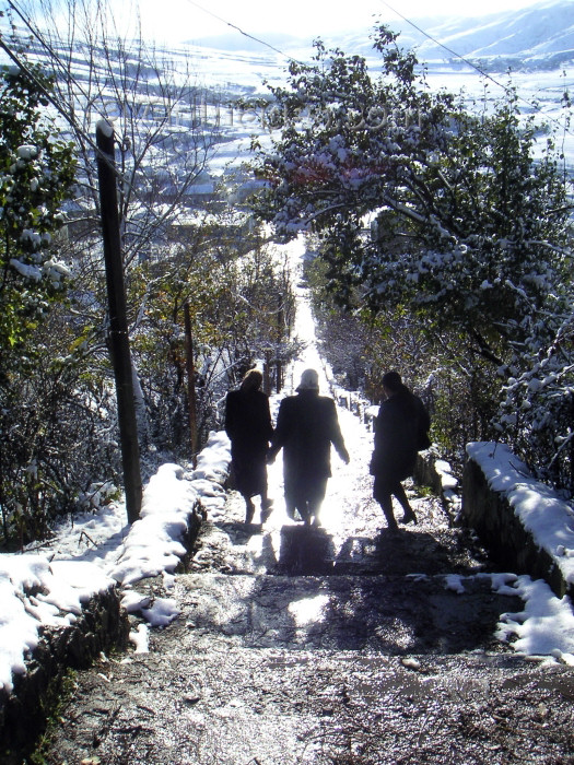 azer144: Azerbaijan - Lerik: women descending steps - winter - photo by A.Kilroy - (c) Travel-Images.com - Stock Photography agency - Image Bank