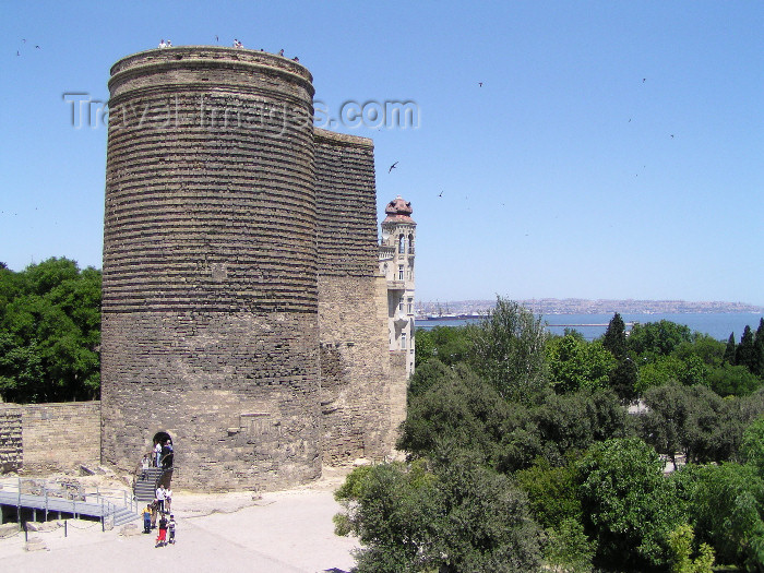 azer271: Azerbaijan - Baku: Maiden's tower (Gyz Galassy) - land side - Unesco world heritage site - photo by N.Mahmudova - (c) Travel-Images.com - Stock Photography agency - Image Bank