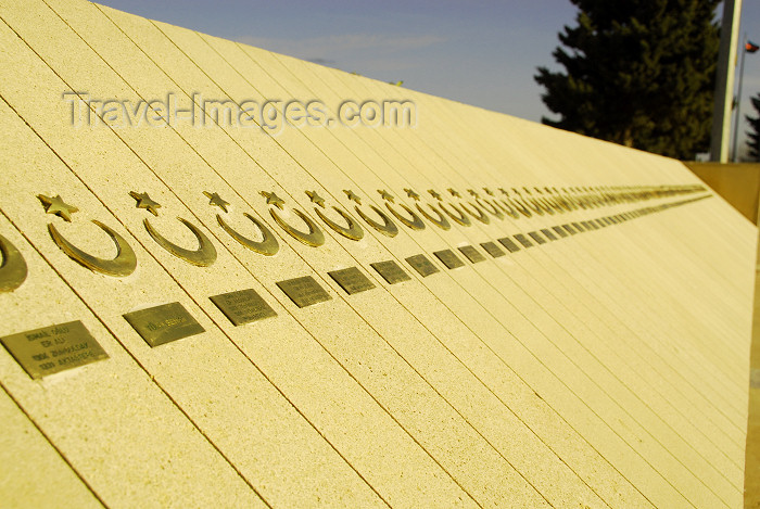 azer290: Azerbaijan - Baku: Turkish war monument - names of fallen Turkish soldiers - Martyrs' alley - photo by Miguel Torres - (c) Travel-Images.com - Stock Photography agency - Image Bank