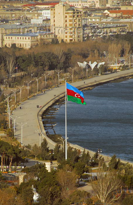 azer390: Azerbaijan - Baku: Azerbaijani flag and Baku bay - the Boulevard - photo by Miguel Torres - (c) Travel-Images.com - Stock Photography agency - Image Bank