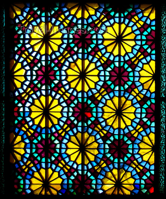 azer453: Sheki / Shaki - Azerbaijan: Sheki Khans' palace - Azeri stained glass work - shebeke - Khansarai - photo by N.Mahmudova - (c) Travel-Images.com - Stock Photography agency - Image Bank