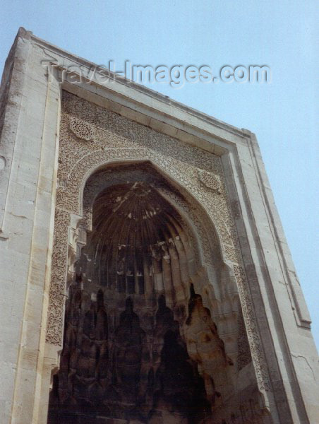 azer49: Azerbaijan - Baku: Shirvan Shah's burial vault - turbe - Mausoleum - UNESCO world heritage site - photo by Miguel Torres - (c) Travel-Images.com - Stock Photography agency - Image Bank