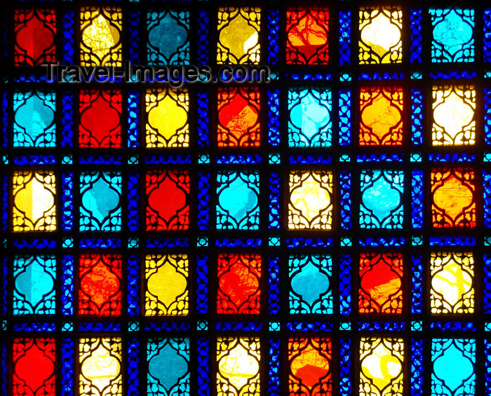 azer553: Sheki / Shaki - Azerbaijan: Sheki Khans' Summer palace - checkered shebeke window - Khansarai - photo by N.Mahmudova - (c) Travel-Images.com - Stock Photography agency - Image Bank