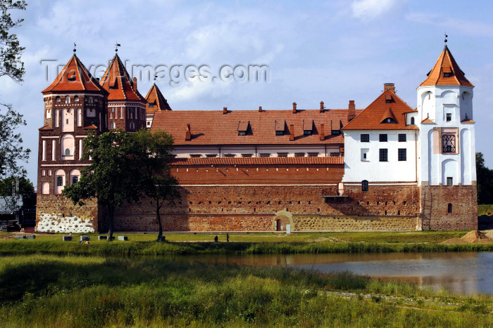 belarus100: Mir, Karelicy raion, Hrodna Voblast, Belarus: Mir Castle Complex - Gothic, Renaissance and Baroque architecture - UNESCO World Heritage Site - photo by A.Dnieprowsky - (c) Travel-Images.com - Stock Photography agency - Image Bank