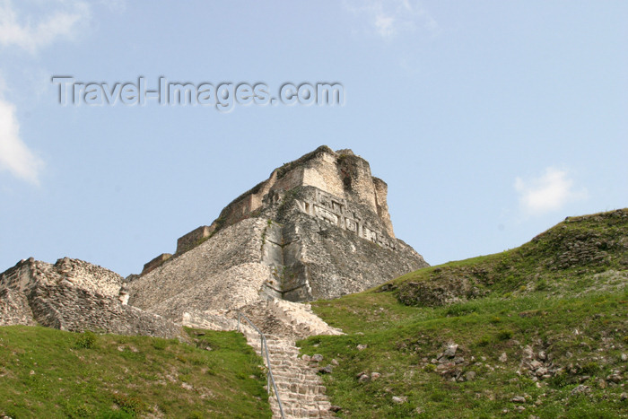 belize40: Belize - Xunantinich, Cayo district: Mayan pyramid - ruin - under 'El Castillo' - ruinas maias - photo by C.Palacio - (c) Travel-Images.com - Stock Photography agency - Image Bank