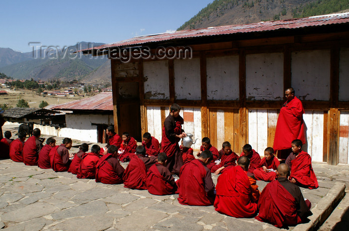 bhutan162: Bhutan - Monks having lunch, in Haa Trasang - photo by A.Ferrari - (c) Travel-Images.com - Stock Photography agency - Image Bank