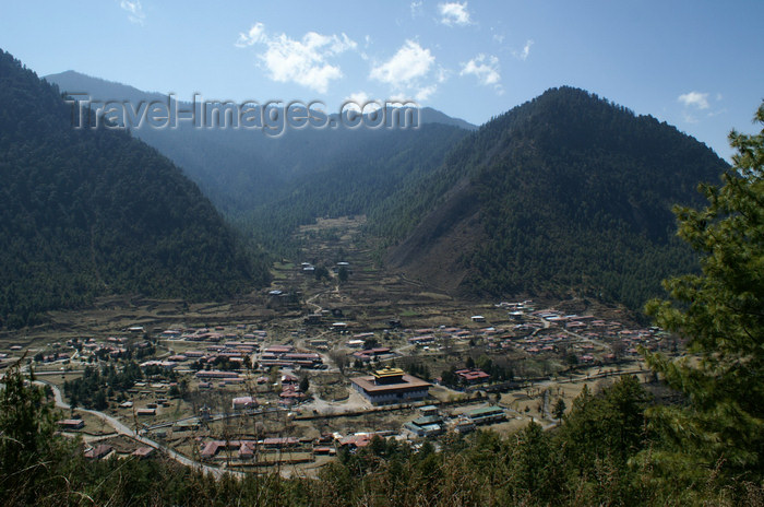 bhutan164: Bhutan - Haa village, seen from the way to Chele la - photo by A.Ferrari - (c) Travel-Images.com - Stock Photography agency - Image Bank