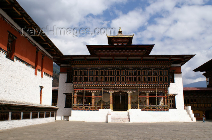bhutan206: Bhutan - Thimphu - inside Trashi Chhoe Dzong - building with porch - photo by A.Ferrari - (c) Travel-Images.com - Stock Photography agency - Image Bank