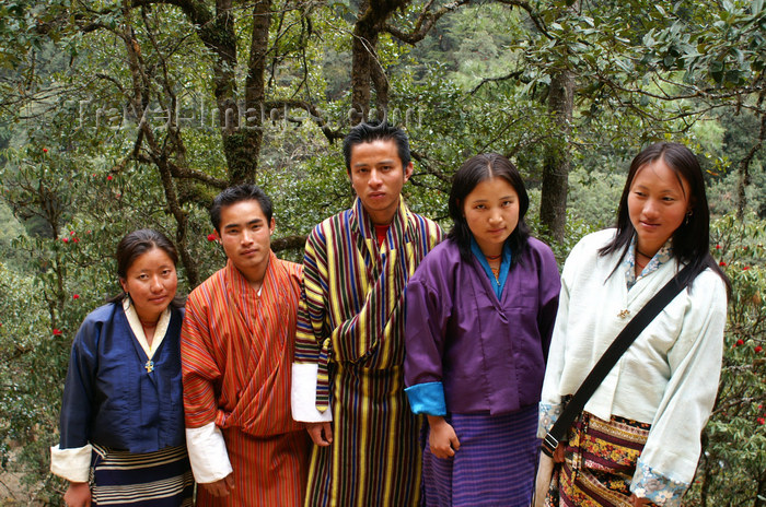 bhutan230: Bhutan - group of Bhutanese people, on their way to Cheri Goemba - photo by A.Ferrari - (c) Travel-Images.com - Stock Photography agency - Image Bank