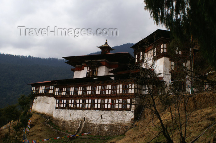 bhutan232: Bhutan - Chari Goemba - built by Shabdrung Ngwang Ndamgyal in 1620 - photo by A.Ferrari - (c) Travel-Images.com - Stock Photography agency - Image Bank