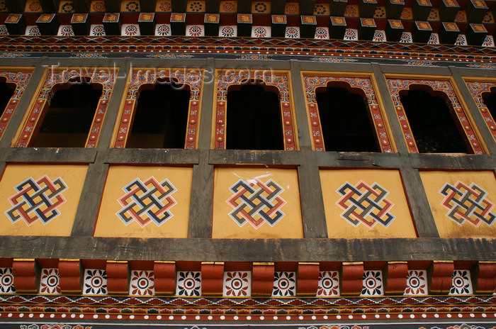 bhutan36: Bhutan - Thimphu - inside Trashi Chhoe Dzong - Endless Knot (pay-yap or drami) stands for depth of mind, thinking and love - photo by A.Ferrari - (c) Travel-Images.com - Stock Photography agency - Image Bank