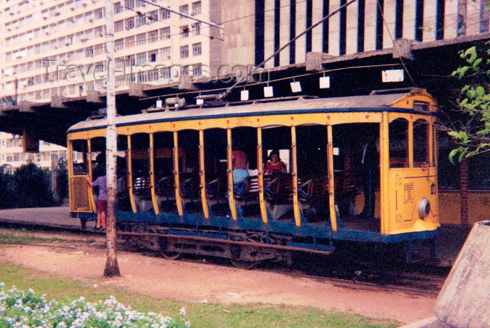 brazil45: Brazil / Brasil - Rio de Janeiro: taking the tram - bonde - electrico - estação de Santa Teresa / taking the tram at St Teresa - photo by M.Torres - (c) Travel-Images.com - Stock Photography agency - Image Bank