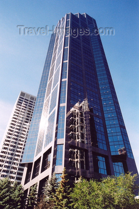 canada188: Canada / Kanada - Calgary (Alberta): Canterra tower with reflection of Ernst and Young tower - 2nd Ave SW- 5th St SW (photo by M.Torres) - (c) Travel-Images.com - Stock Photography agency - Image Bank