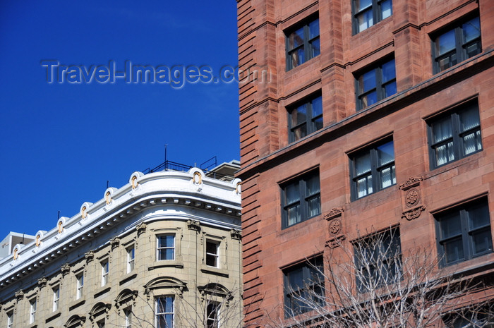 canada593: Montreal, Quebec, Canada: windows of the Great Scottish Life Insurance Building / Hotel Place d'Armes and the New York Life building - Place d'Armes - Vieux-Montréal - photo by M.Torres - (c) Travel-Images.com - Stock Photography agency - Image Bank