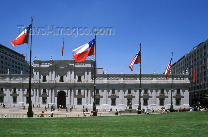 chile141: Santiago de Chile: Palacio de la Moneda - former residence of Chilean presidents - rebuilt in 1981 - photo by C.Lovell - (c) Travel-Images.com - Stock Photography agency - Image Bank