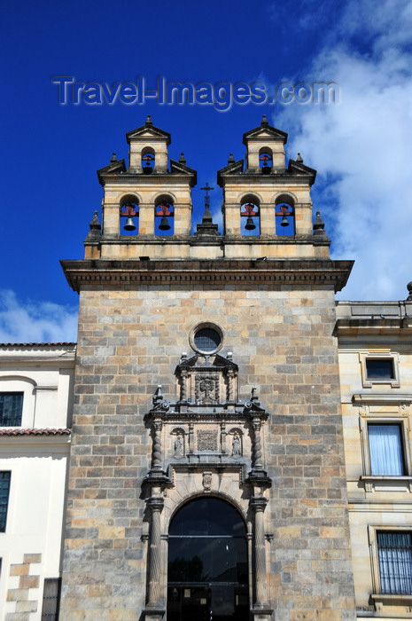 colombia41: Bogotá, Colombia: Plaza Bolivar - Capilla del Sagrario - door with a semicircular arch with rusticated voussoirs, flanked by spiraled columns - La Candelaria - photo by M.Torres - (c) Travel-Images.com - Stock Photography agency - Image Bank