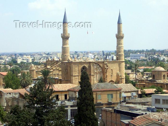 cyprusn32: Cyprus - Nicosia / Lefkosia: Cathedral of St Sophia - Selimiye mosque (photo by Rashad Khalilov) - (c) Travel-Images.com - Stock Photography agency - Image Bank