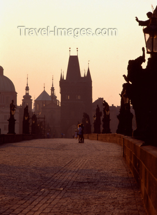czech380: Czech Republic - Prague: early morning  - Charles Bridge, the most famous  bridge  in Prague, built  by King Charles IV- the statues are silhouetted against the light of sunrise - started by Master Otto and finished by Peter Parler in 1402 - photo by J.Fakete - (c) Travel-Images.com - Stock Photography agency - Image Bank