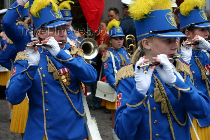 denmark43: Denmark - Copenhagen: pipers on parade - photo by C.Blam - (c) Travel-Images.com - Stock Photography agency - Image Bank