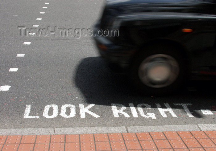england152: London: pedestrian crossing - look right! - London traffic - photo by K.White - (c) Travel-Images.com - Stock Photography agency - Image Bank