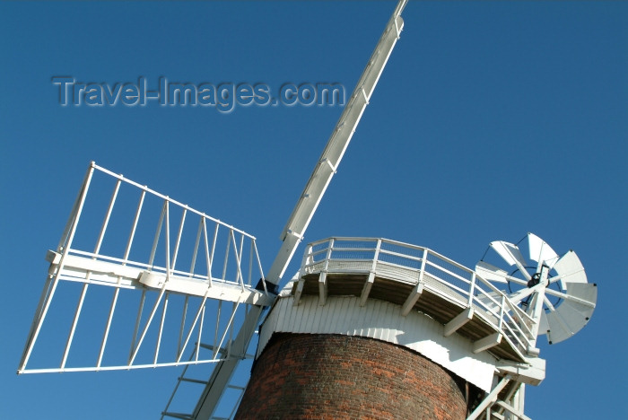 england212: Horsey broad (Norfolk): Horsey Mill - detail of the top - fantail - windmill / windpump - photo by K.White - (c) Travel-Images.com - Stock Photography agency - Image Bank