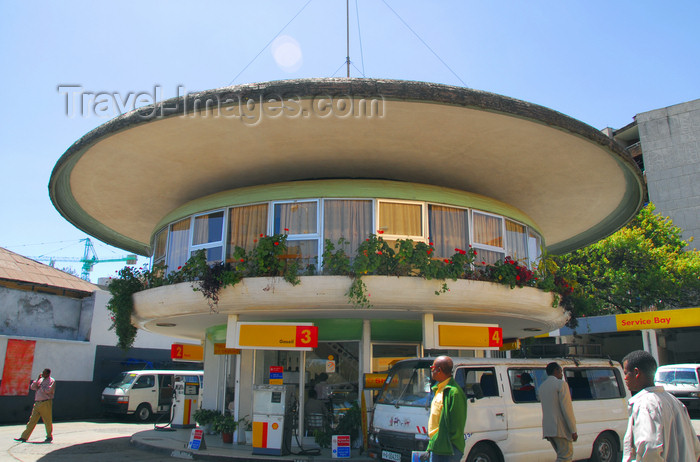 ethiopia37: Addis Ababa, Ethiopia: Ras Shell petro station -  Gambia street - photo by M.Torres - (c) Travel-Images.com - Stock Photography agency - Image Bank