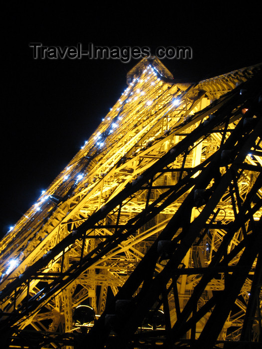 france1093: France - Paris: Eiffel tower - nocturnal - Parisian attractions - photo by D.Hicks - (c) Travel-Images.com - Stock Photography agency - Image Bank