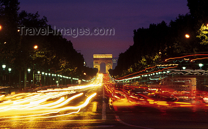 france1199: Paris: Champs-Élysées at night - seen from Place de la Concorde - photo by Y.Baby - (c) Travel-Images.com - Stock Photography agency - Image Bank