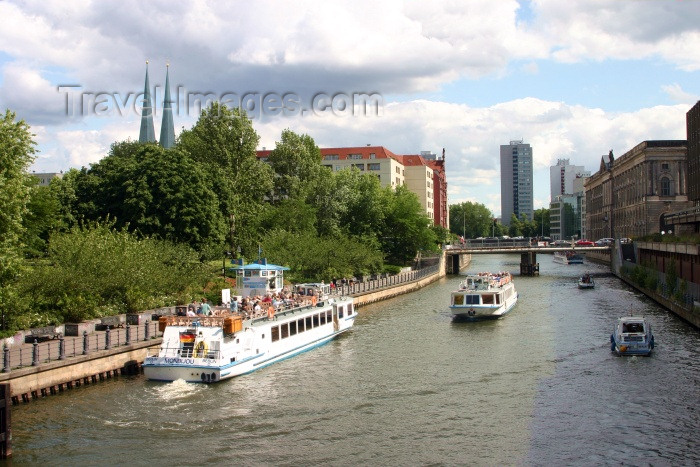 germany119: Berlin, Germany / Deutschland: on the river Spree / auf dem Flußspree - photo by C.Blam - (c) Travel-Images.com - Stock Photography agency - Image Bank