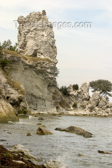 gotland2: Sweden - Gotland island / Gotlands län - Jungfrun klint: coastal rock formation - Klintkusten - coastal limestone stack - Baltic coast - photo by C.Schmidt - (c) Travel-Images.com - Stock Photography agency - Image Bank