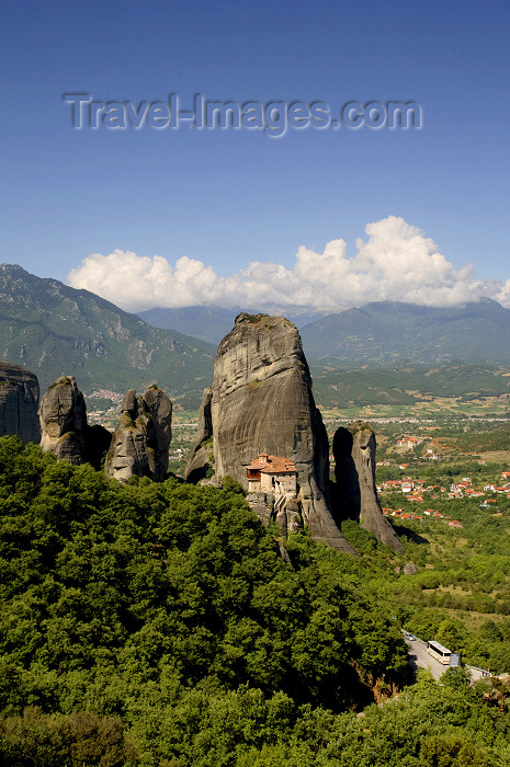 greece214: Greece - Meteora: Holy Monastery of Rousanou - UNESCO World Heritage Site - photo by A.Dnieprowsky - (c) Travel-Images.com - Stock Photography agency - Image Bank